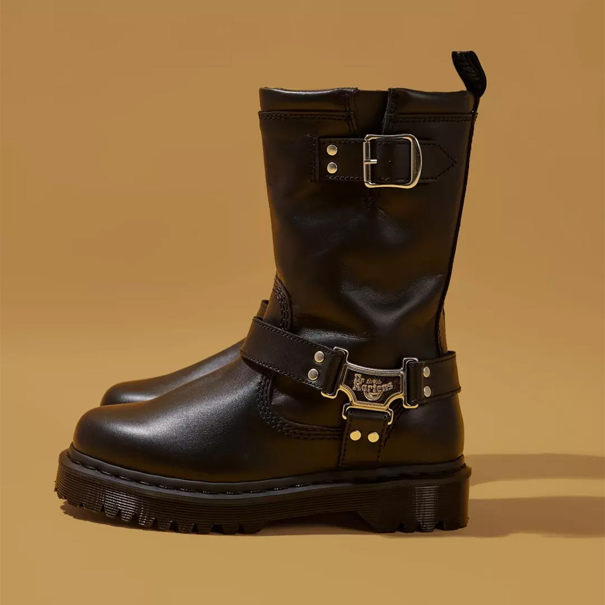 Dr. Martens – OFFCUTS SHOES by OFFICE
