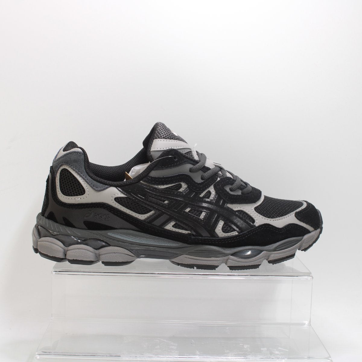 ASICS GEL-NYC Trainers Black UK Size 9
