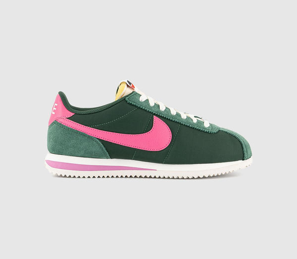 raisa nike cortez