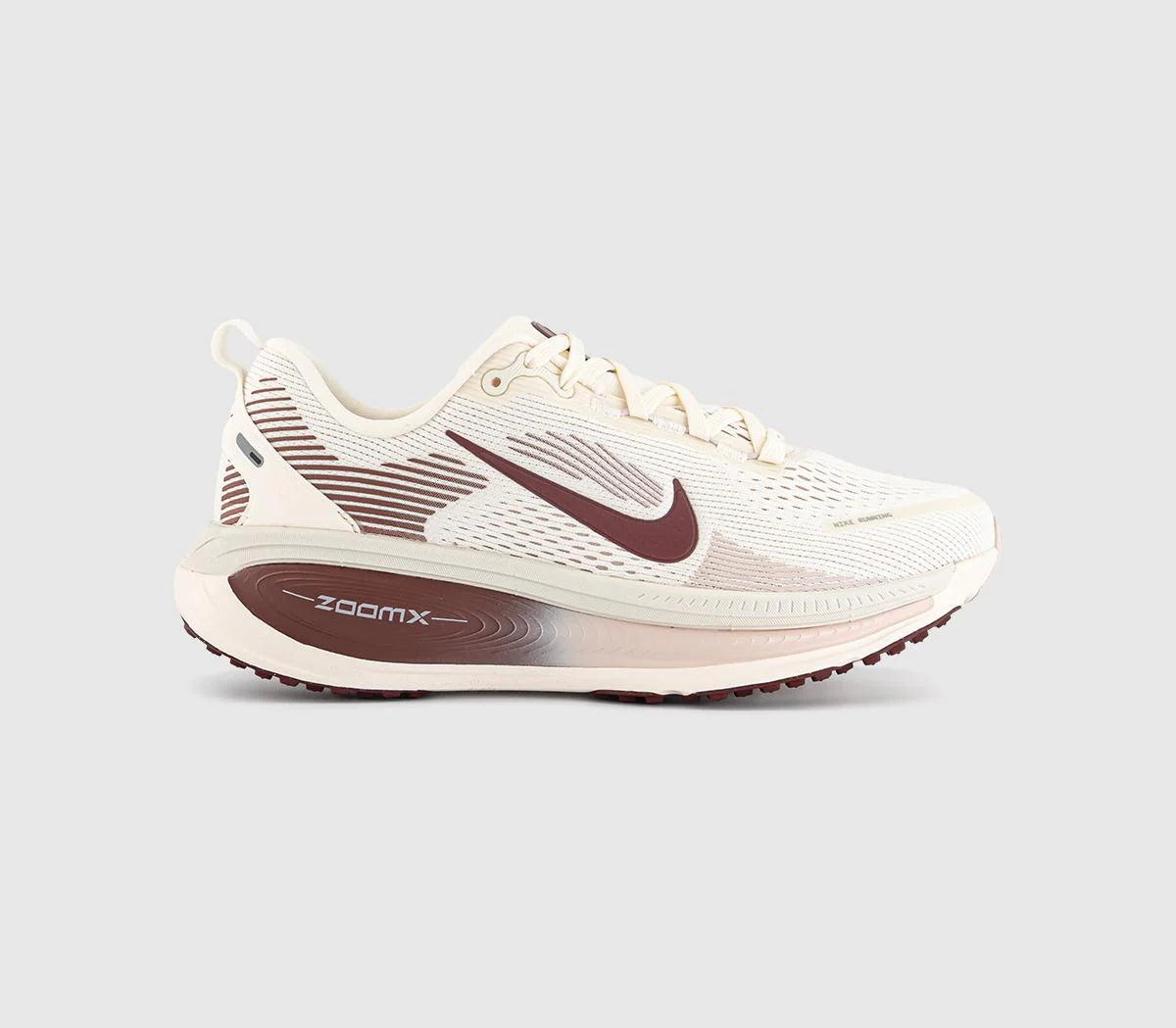 Nike Vomero 18 Trainers Pale Ivory Dark Team Red Red Sepia UK Size 8