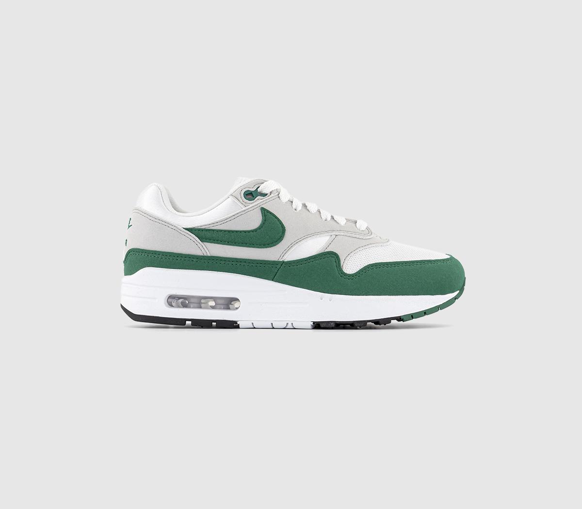 nike air max retro trainers