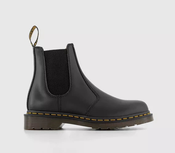 Womens Dr.Martens 2976 Chelsea Boot Black Leather