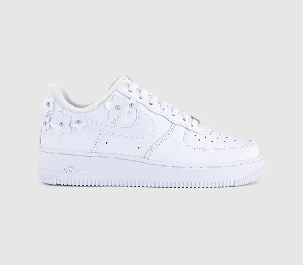 Nike Air Force 1 07 Trainers White White Wolf Grey Metallic Silver