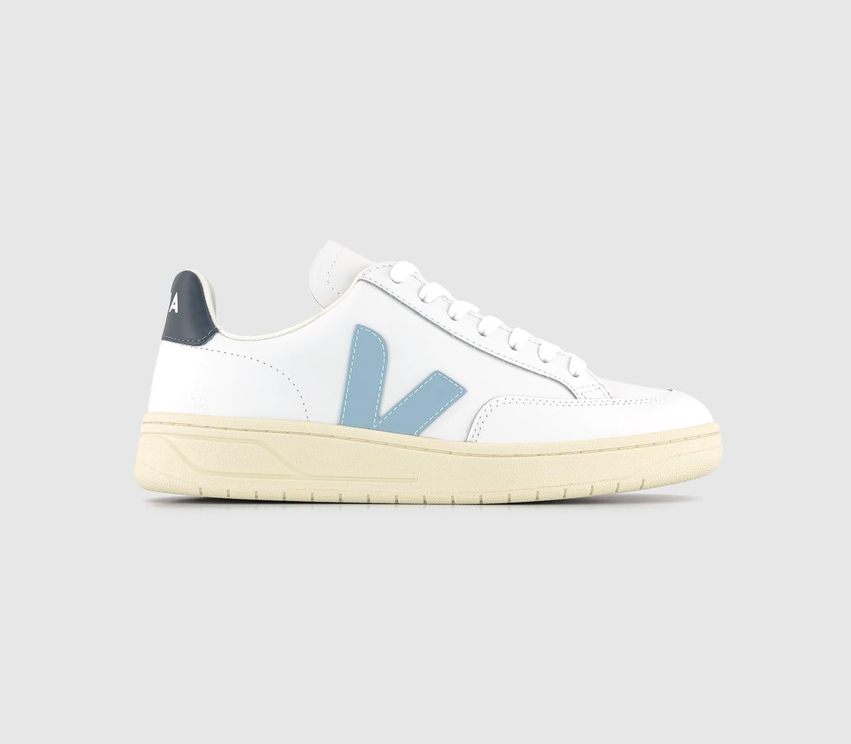 Odd sizes - VEJA V12 Extra White Steel Nautico F - UK Sizes Right 3/Left 4 UK Sizes Right 3/Left 4