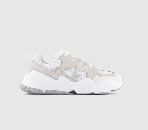 Nike Tech Hera White White Summit White Photon Dust Trainers