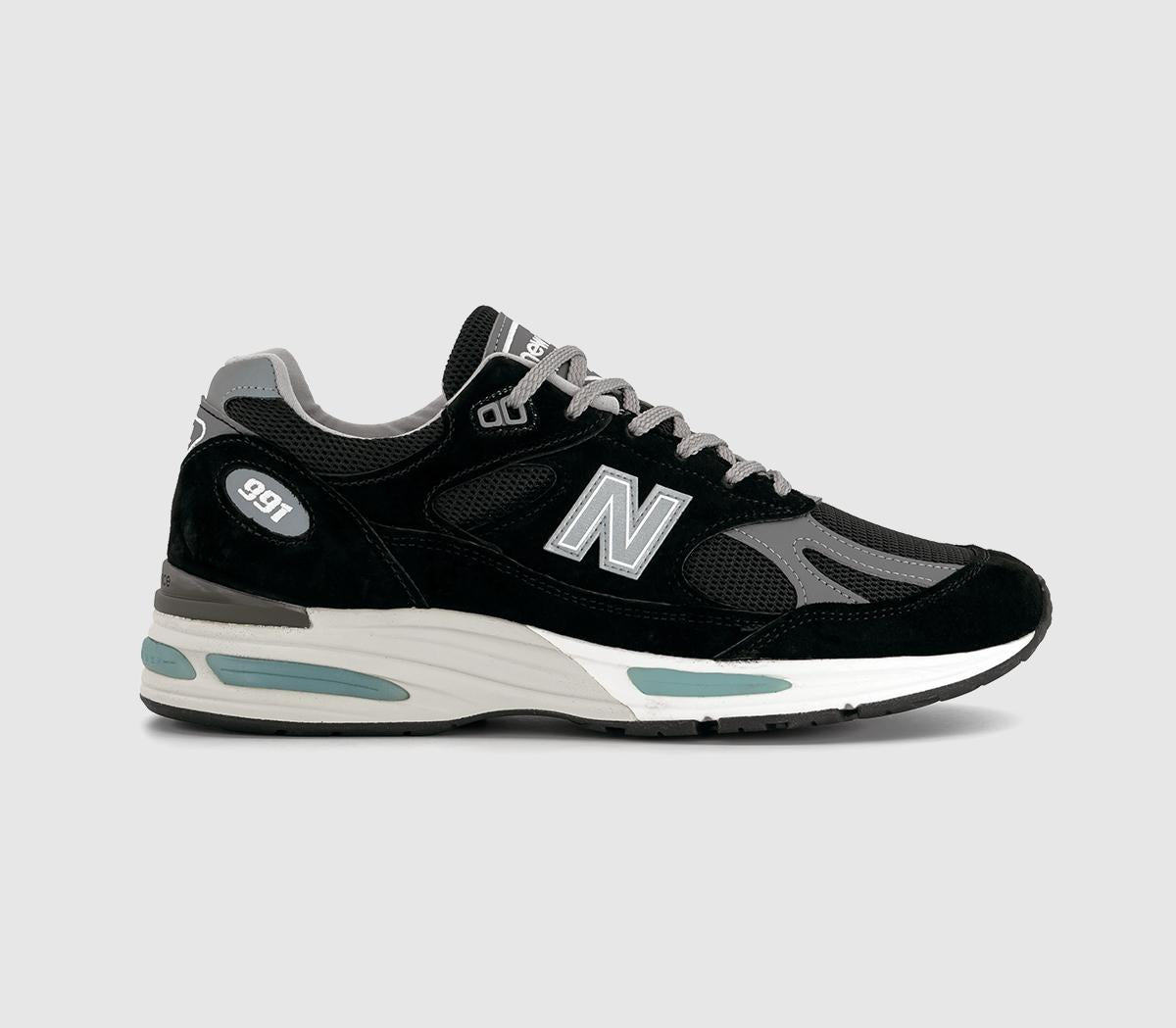 New Balance 991V2 Made in UK Trainers Black