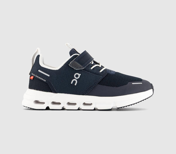 Kids ON Cloudplay Youth Trainers Midnight White