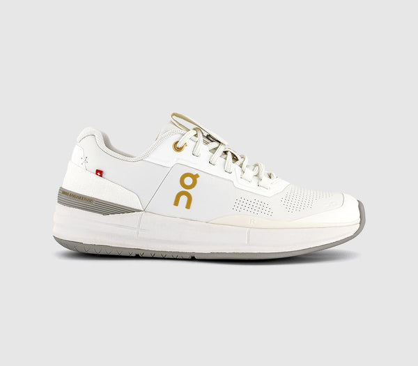 ON Roger Pro Ace Trainers Ivory Fog