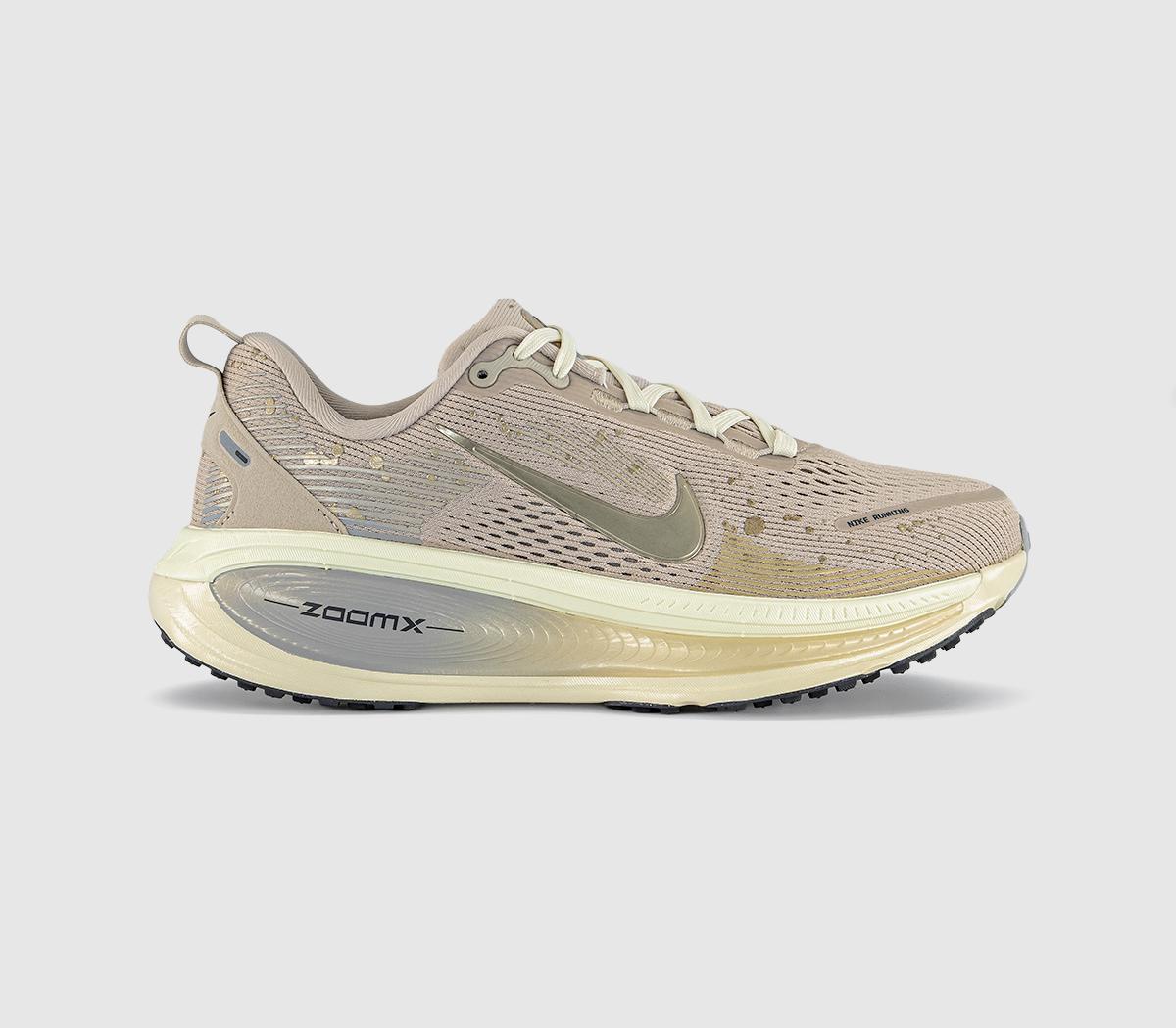 Nike Vomero 18 Trainers Cream Metallic Gold Grain Coconut Milk