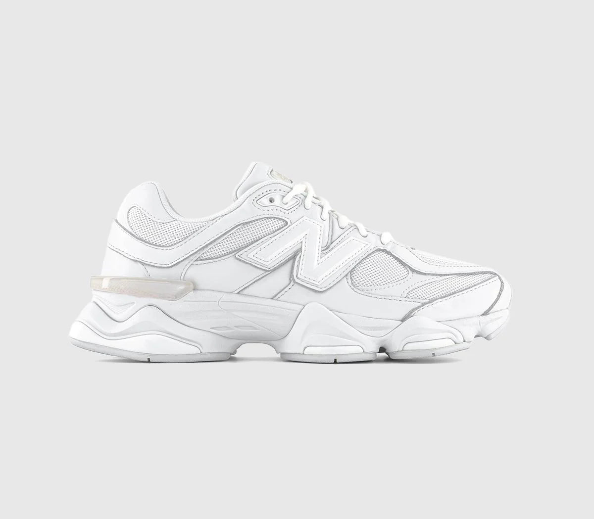 New Balance 9060 Trainers White White White UK Size 7