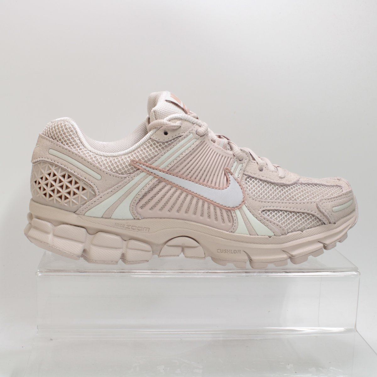 Nike Zoom Vomero 5 Stardust UK Size 6.5