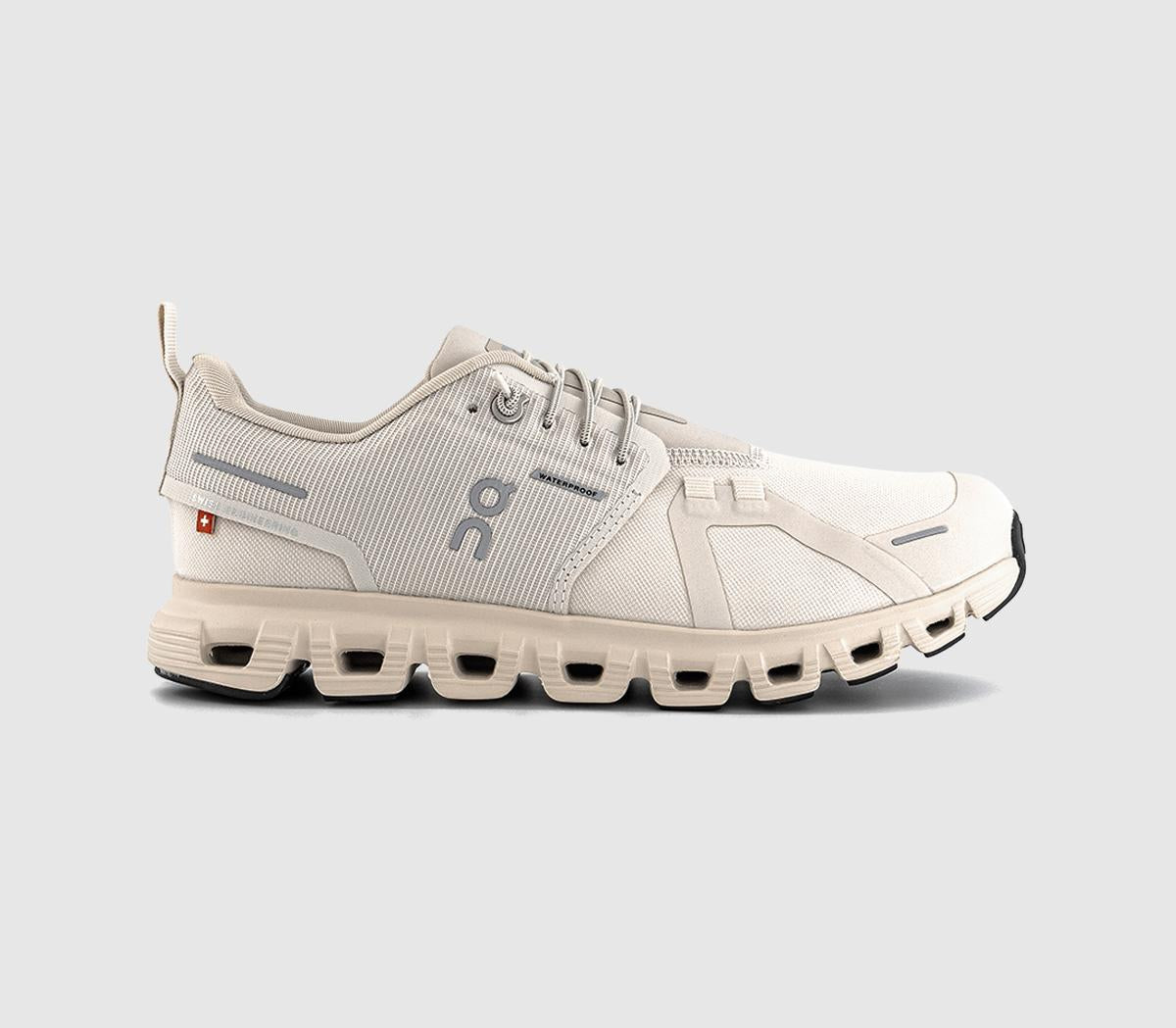 ON Cloud 6 Waterproof Trainers Pearl Cream F UK Size 5