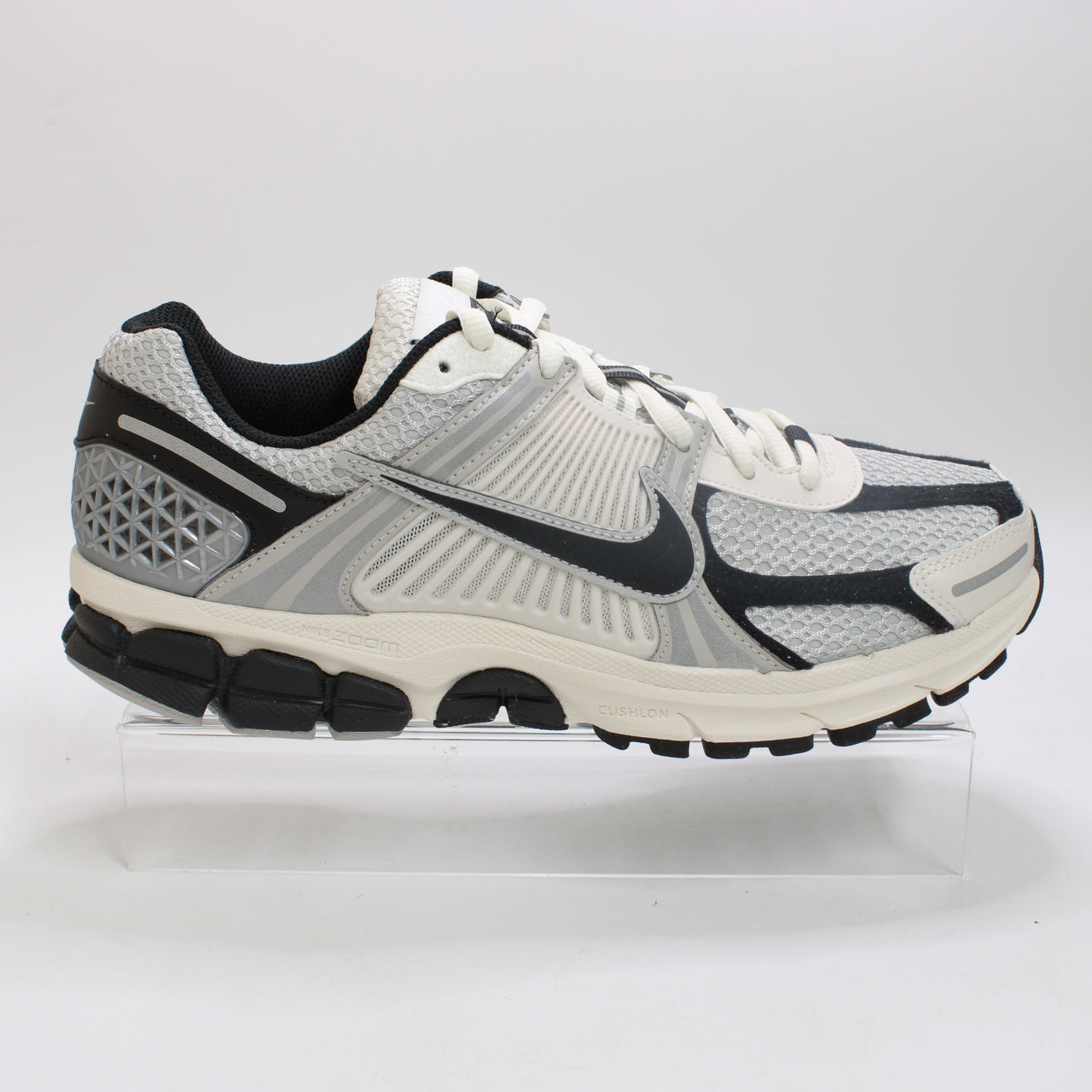 Nike Vomero 5 Trainers Phonton Dust Black - UK Size 8.5