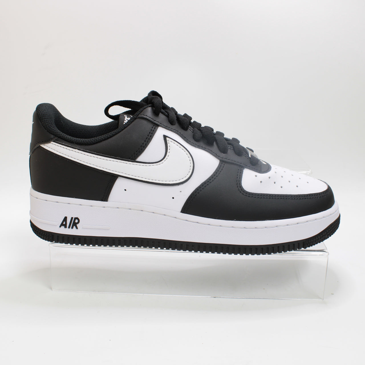  Nike Air Force 1 Low Trainers Black White Black - UK Size 8