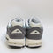 New Balance 2002 Trainers Magnet Offwhite