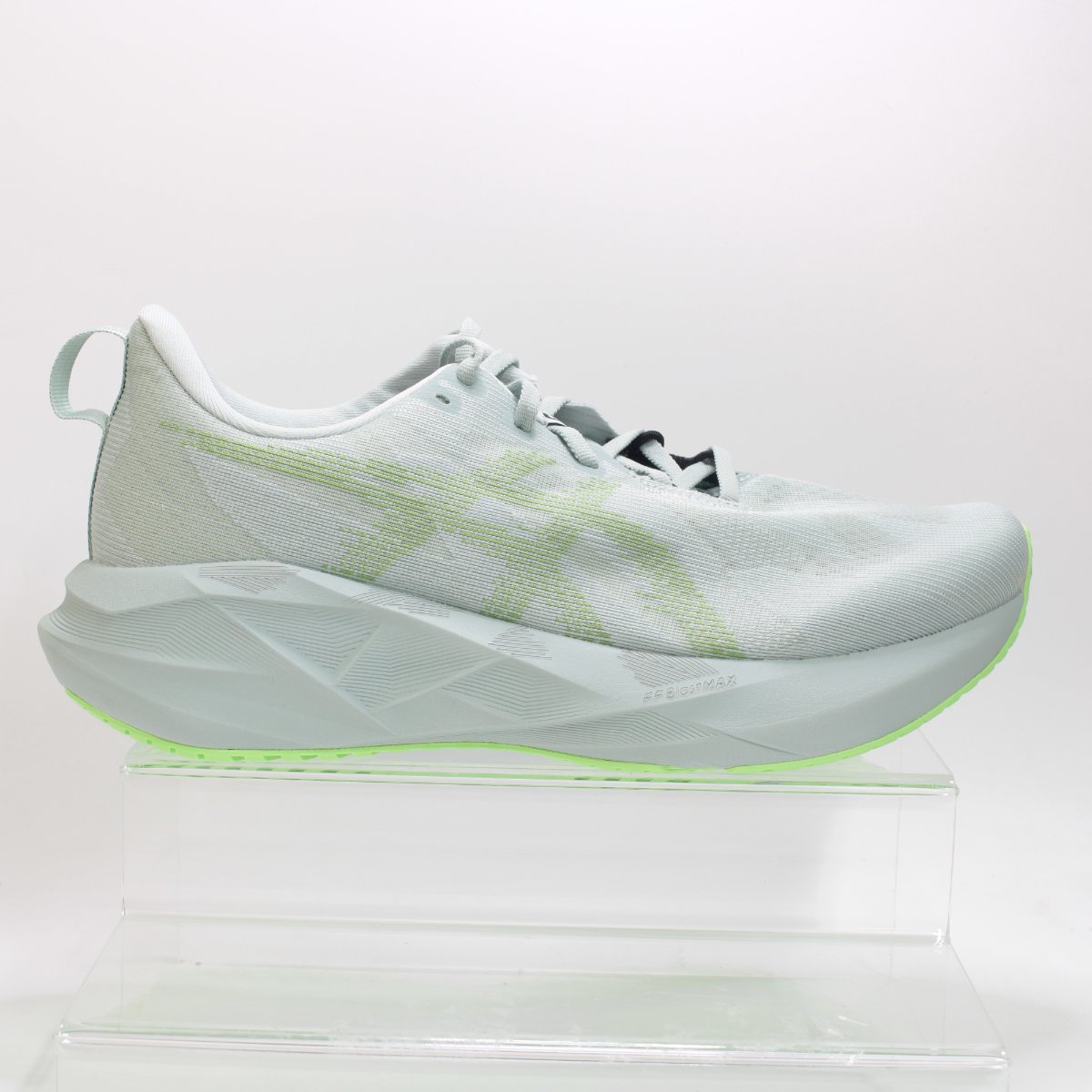 ASICS Novablast 5 Cold Moss UK Size 9.5