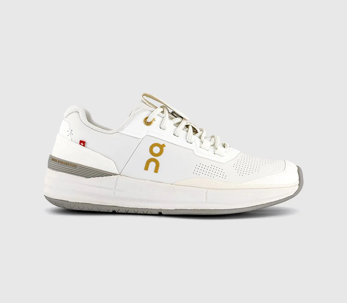 ON Roger Pro Ace Trainers Ivory Fog F UK Size 8